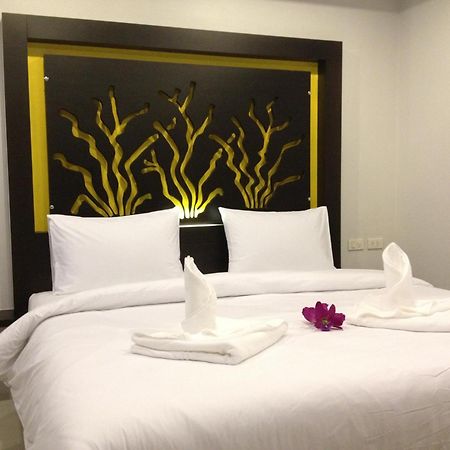 The Silk Hill Hotel Patong Exteriör bild