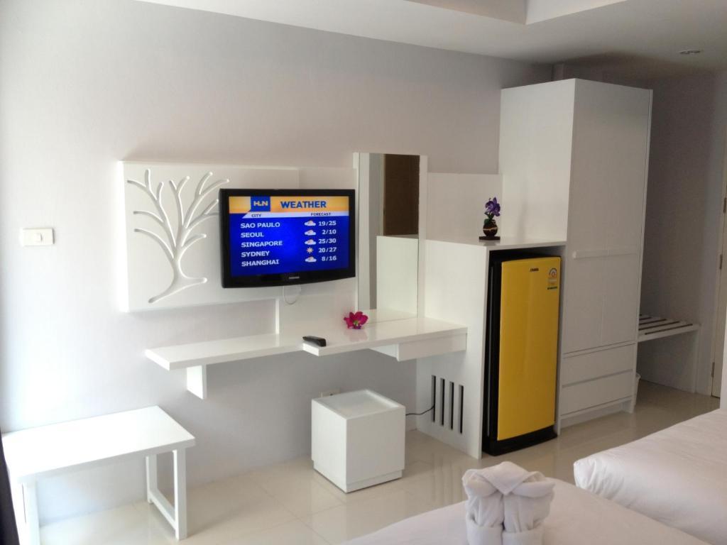The Silk Hill Hotel Patong Rum bild