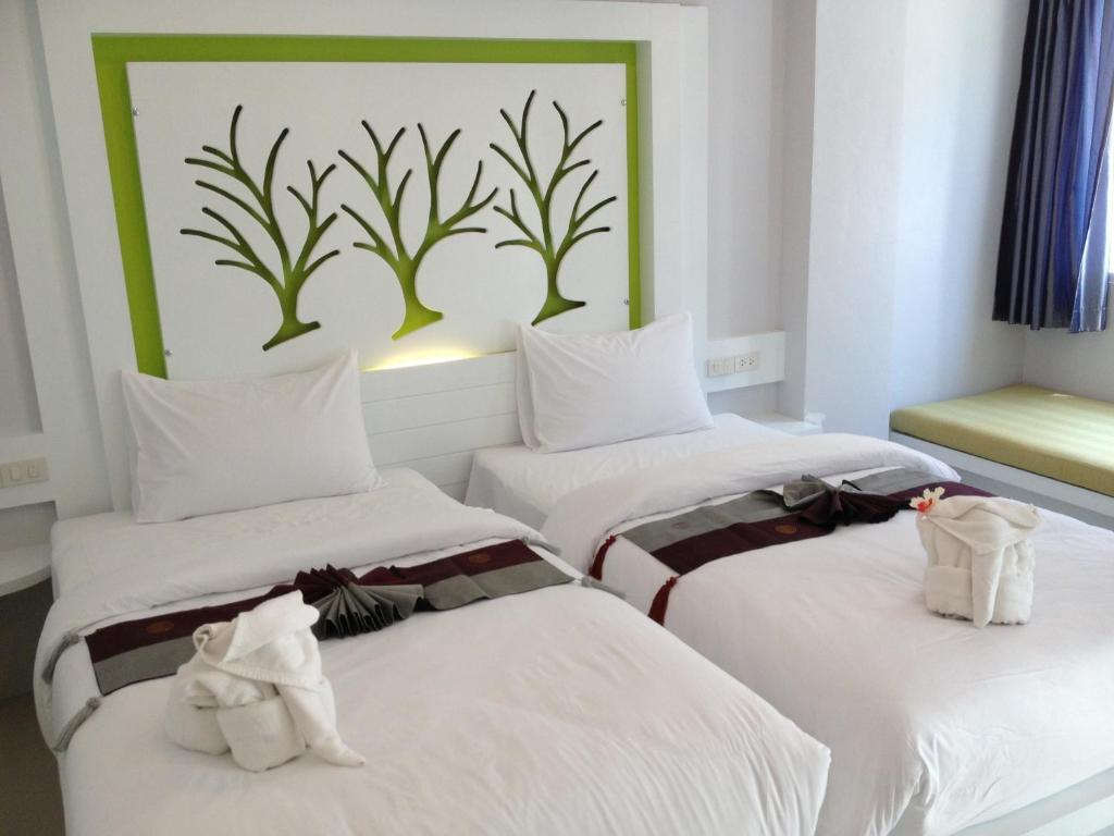 The Silk Hill Hotel Patong Rum bild