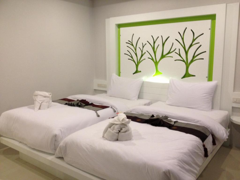 The Silk Hill Hotel Patong Exteriör bild